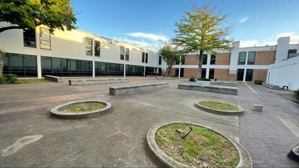 photo: school courtyard